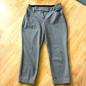 Express Ankle Mid Rise Black and White Pants